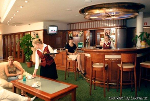 Hotel Hetman Varšava Restaurace fotografie