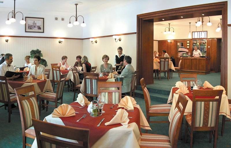 Hotel Hetman Varšava Restaurace fotografie